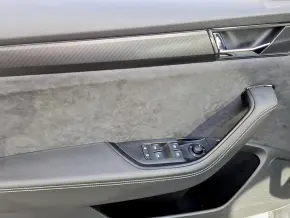 Škoda SUPERB COMBI SPORTLINE 2.0 TSI DSG thumbnail
