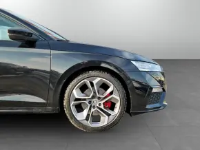 Škoda OCTAVIA RS TDI DSG thumbnail