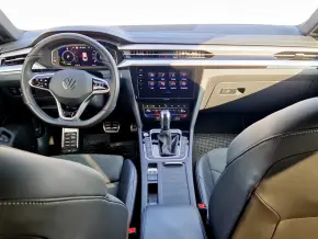 VW Arteon R-Line eHybrid thumbnail