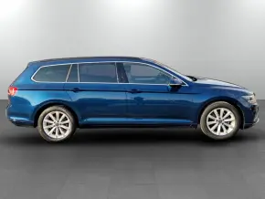 VW Noul Passat Var.Comfortline 2.0 TDI DSG thumbnail