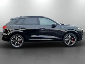 Audi Q3 40 TFSI quattro thumbnail