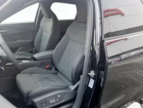 Audi Q3 40 TFSI quattro thumbnail