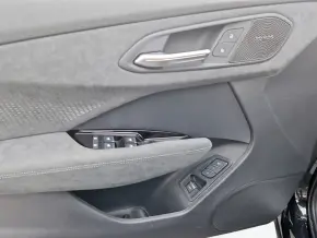 Audi Q3 40 TFSI quattro thumbnail