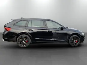 Škoda OCTAVIA Comb RS iV DSG thumbnail