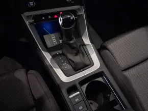 Audi Q3 35 TFSI thumbnail
