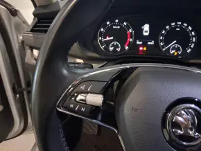 Škoda OCTAVIA AMBITION 1.5 TSI thumbnail