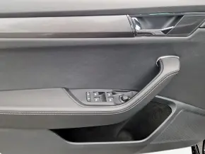 Škoda SUPERB COMBI STYLE 2.0 TDI DSG thumbnail