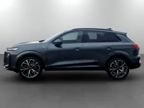 Audi Q3 40 TFSI quattro thumbnail
