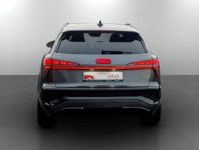 Audi Q3 40 TFSI quattro thumbnail