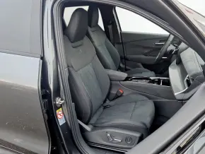 Audi Q3 40 TFSI quattro thumbnail