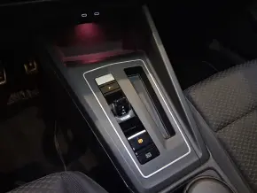 VW Noul Golf United 1.0 TSI DSG mild hyb thumbnail