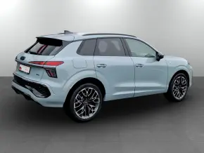 Audi Q3 40 TFSI quattro thumbnail