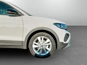 VW T-Cross Life TSI DSG thumbnail