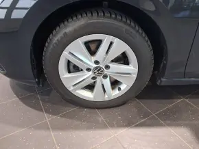 VW Golf Variant Life 2.0 TDI DSG thumbnail