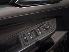 VW Golf Variant Life 2.0 TDI DSG thumbnail