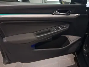 VW Golf Variant Life 2.0 TDI DSG thumbnail