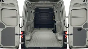 Crafter 3.5 Furgon L4H3 FWD 103kW thumbnail