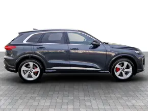 Q5 40 TFSI quattro thumbnail