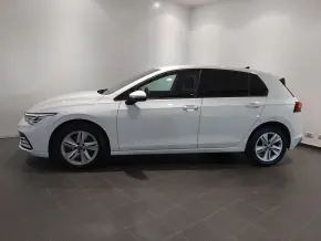 VW Golf Life 2.0 TDI DSG thumbnail