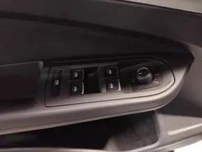VW Golf Life 2.0 TDI DSG thumbnail