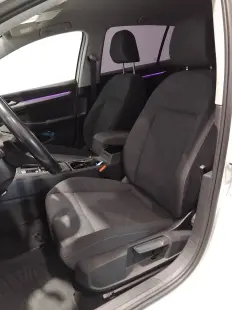 VW Golf Life 2.0 TDI DSG thumbnail