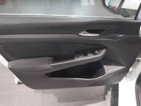 VW Golf Style 2.0 TDI DSG thumbnail