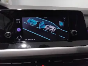 VW Golf Life 2.0 TDI DSG thumbnail