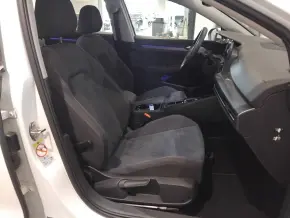 VW Golf Style 2.0 TDI DSG thumbnail