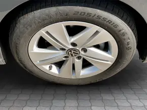VW Golf Life 1.5 eTSI ACT DSG mild hyb thumbnail