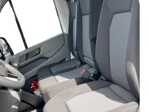 VW Crafter 3.5 Furgon L5H3 FWD 130kW thumbnail