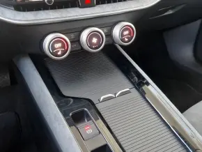 Superb Selection PHEV thumbnail