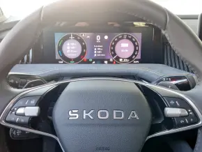 Superb Selection PHEV thumbnail