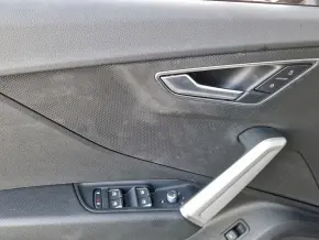 Q2 Advanced 35 TFSI thumbnail