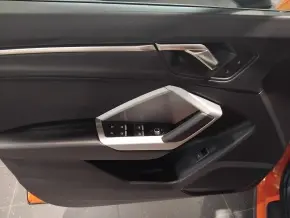 Audi Q3 40 TFSI quattro thumbnail