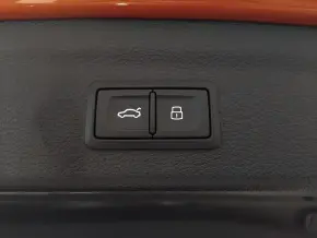 Audi Q3 40 TFSI quattro thumbnail