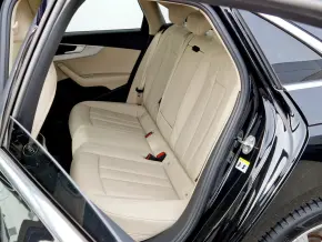 Audi A4 Limousine 40 TFSI thumbnail
