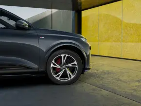 Q6 Sportback e-tron quattro thumbnail