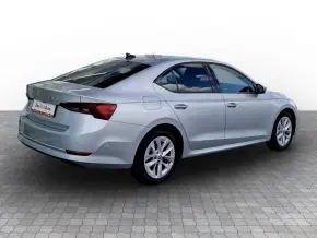 Škoda OCTAVIA STYLE 2.0 TDI DSG thumbnail