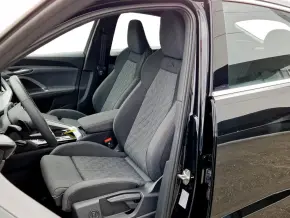 Audi Q5 Sportback 40 TDI quattro thumbnail