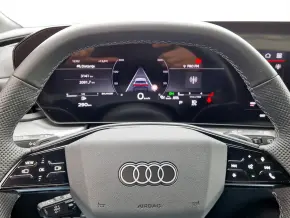 Audi Q5 Sportback 40 TDI quattro thumbnail