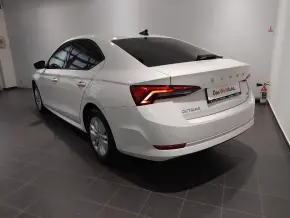 Škoda OCTAVIA AMBITION 1.5 TSI DSG mHEV thumbnail