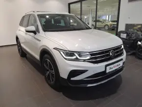 VW Noul Tiguan Elegance 2,0 TDI DSG 4Mot thumbnail