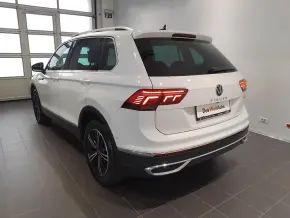 VW Noul Tiguan Elegance 2,0 TDI DSG 4Mot thumbnail