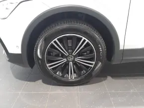 VW Noul Tiguan Elegance 2,0 TDI DSG 4Mot thumbnail