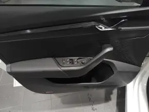 Škoda OCTAVIA AMBITION 1.5 TSI DSG mHEV thumbnail