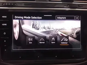 VW Noul Tiguan Elegance 2,0 TDI DSG 4Mot thumbnail