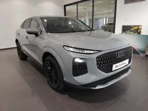 Audi Q3 Sportback 40 TFSI quattro thumbnail