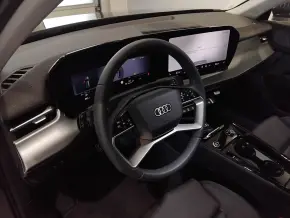 Audi Q3 Sportback 40 TFSI quattro thumbnail