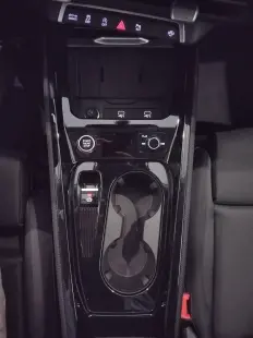Audi Q3 Sportback 40 TFSI quattro thumbnail