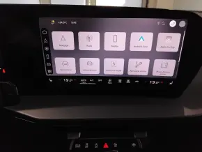Audi Q3 Sportback 40 TFSI quattro thumbnail